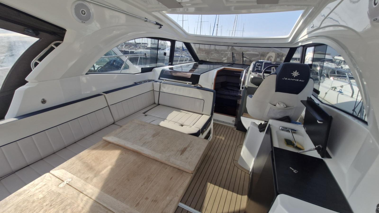 jeanneau Leader 33