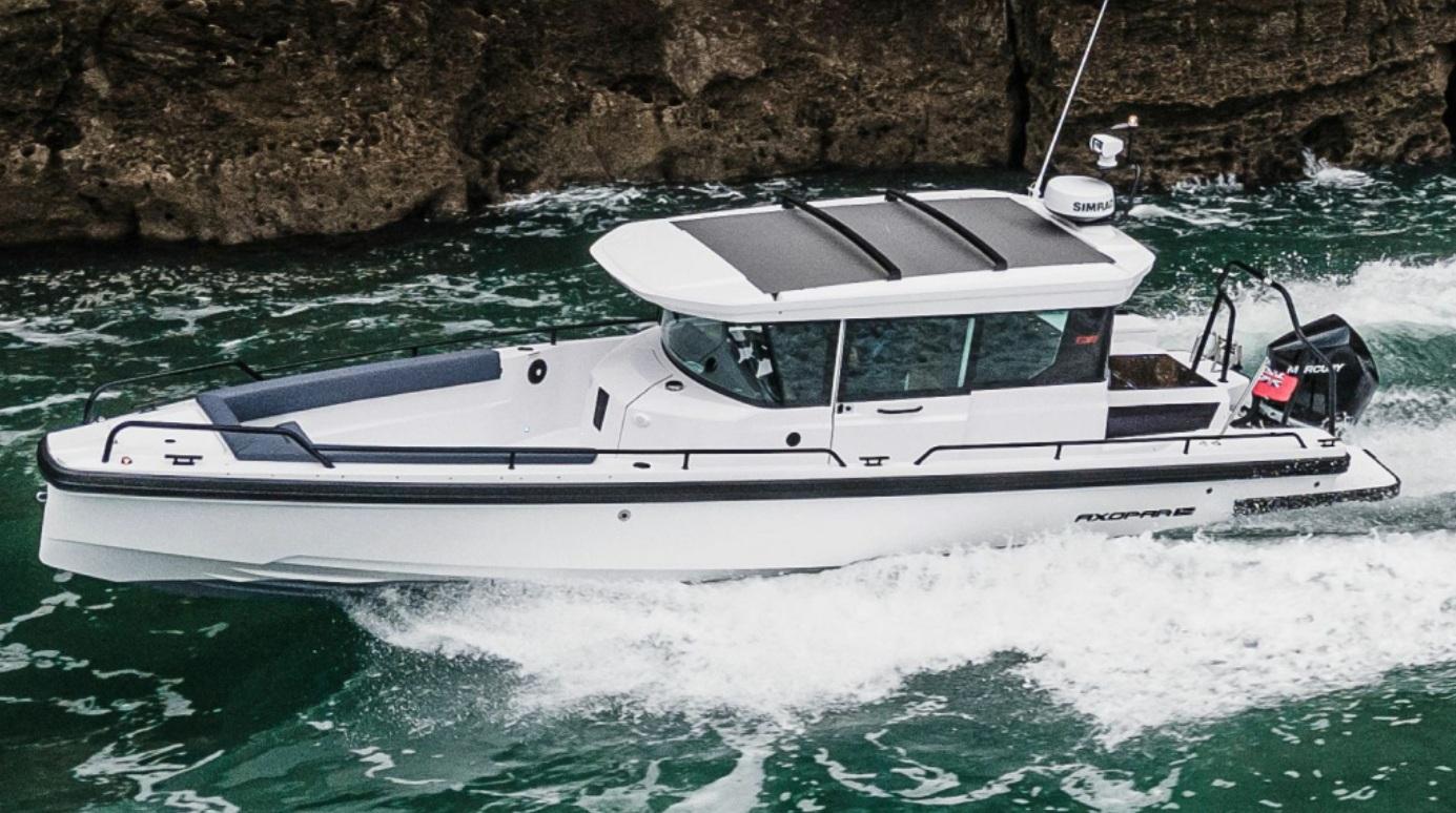 axopar 28 cabin