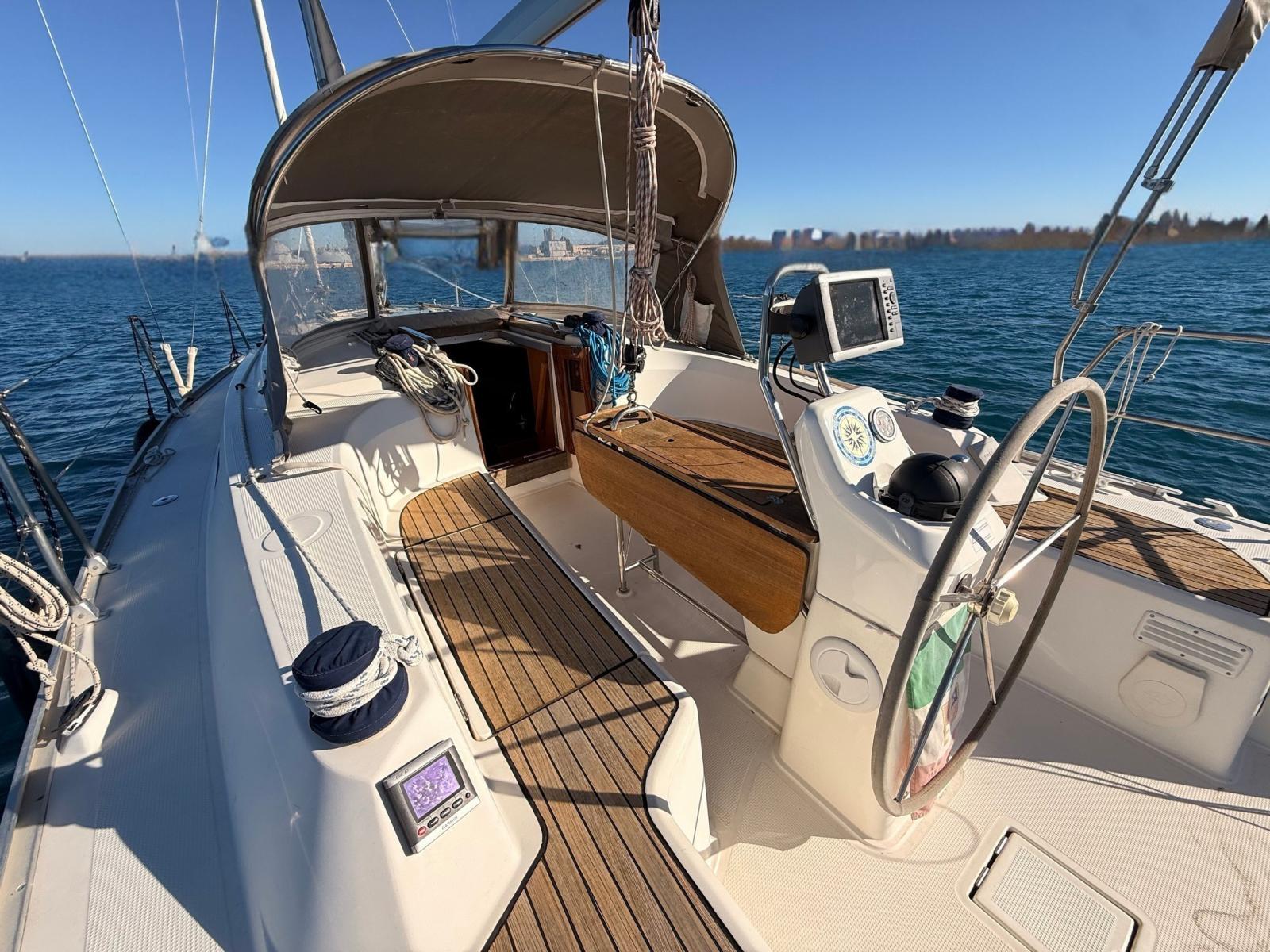 bavaria yachts 33 cruiser