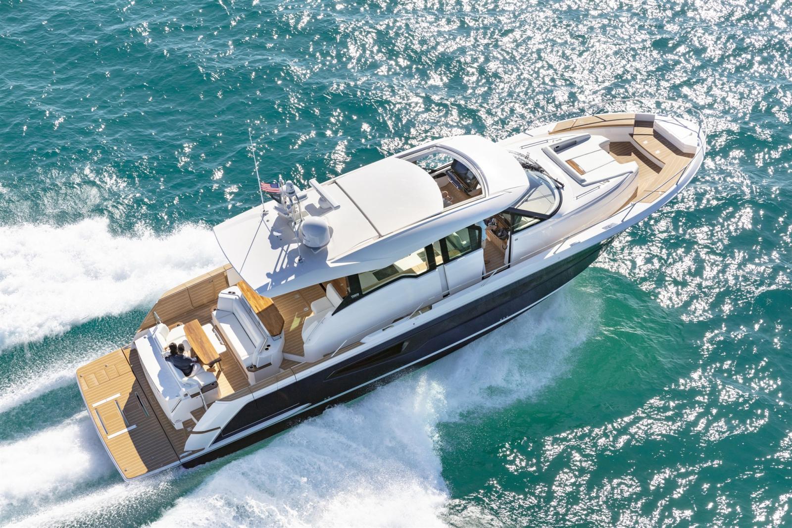 tiara yachts Ex60