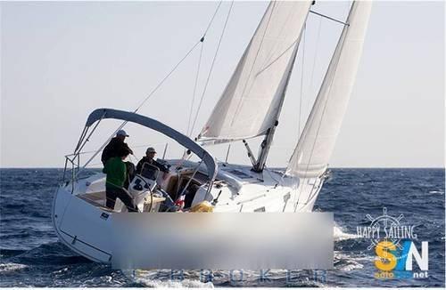 Bavaria yacht 32 cruiser natante
