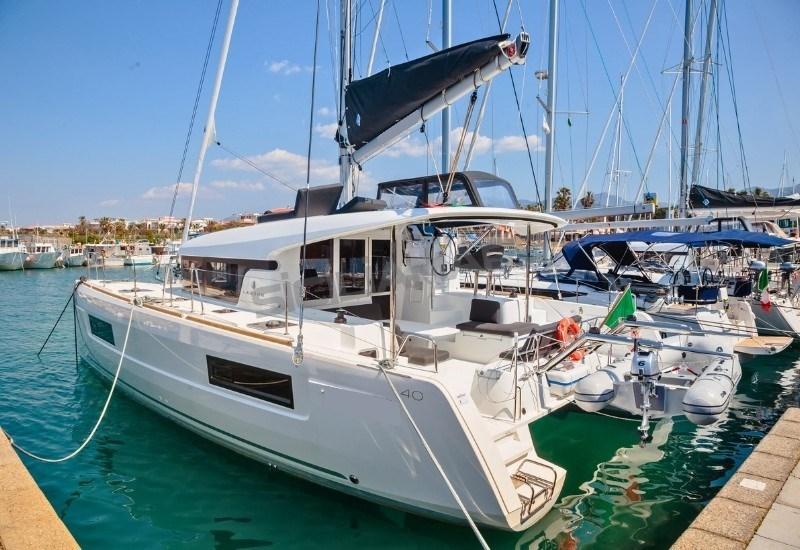 lagoon 40
