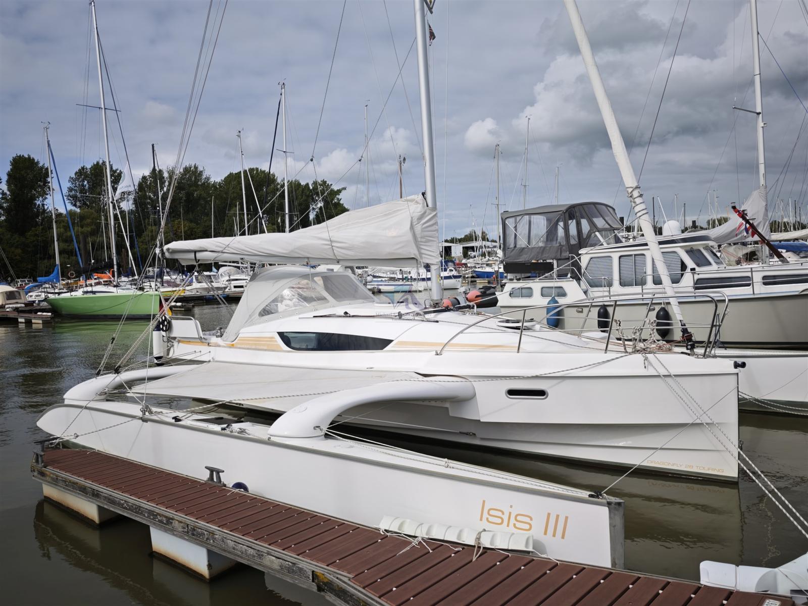 quorning boats Dragonfly 28 swing wing touring
