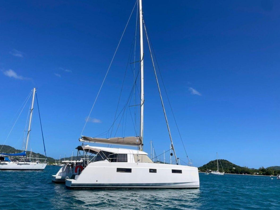 nautitech catamaran Open 40