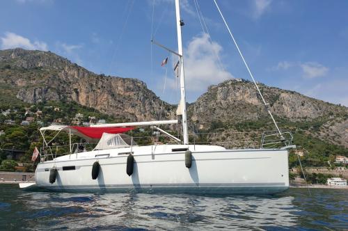 Bavaria yachts cruiser 32