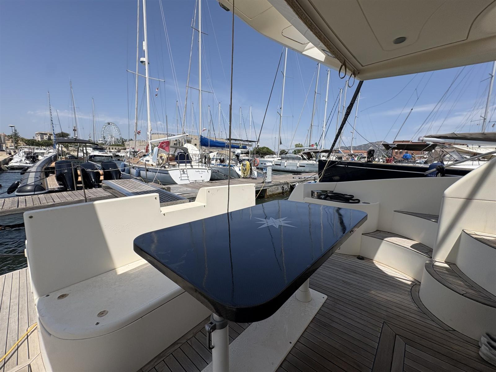 azimut 46