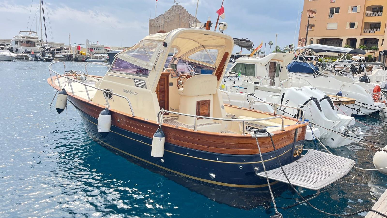 fratelli aprea Sorrento 750 cabinato