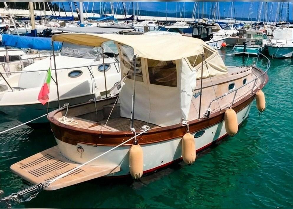 bani Bani 7.60 semicabinato