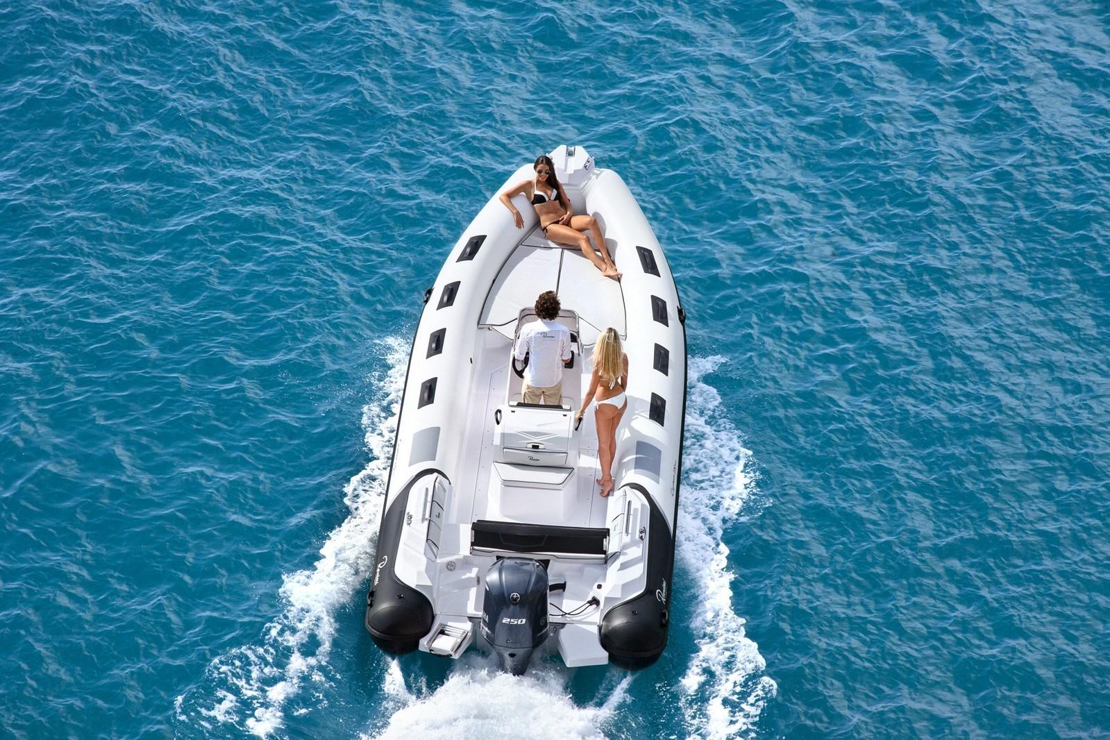 ranieri international Cayman 26 sport