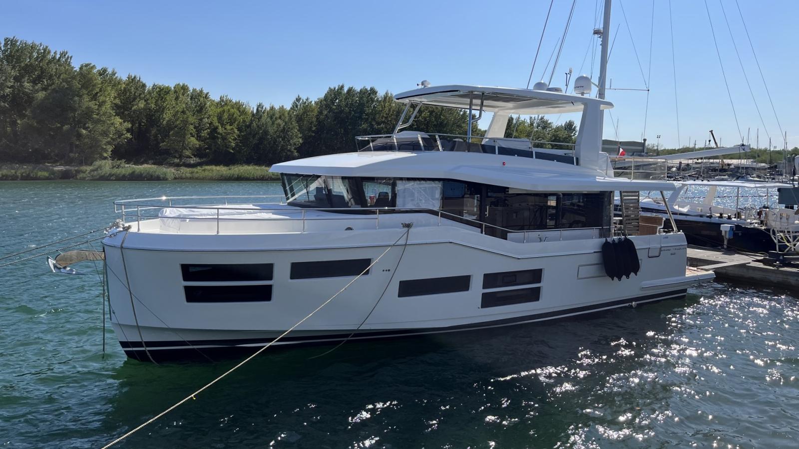 beneteau Grand trawler 62