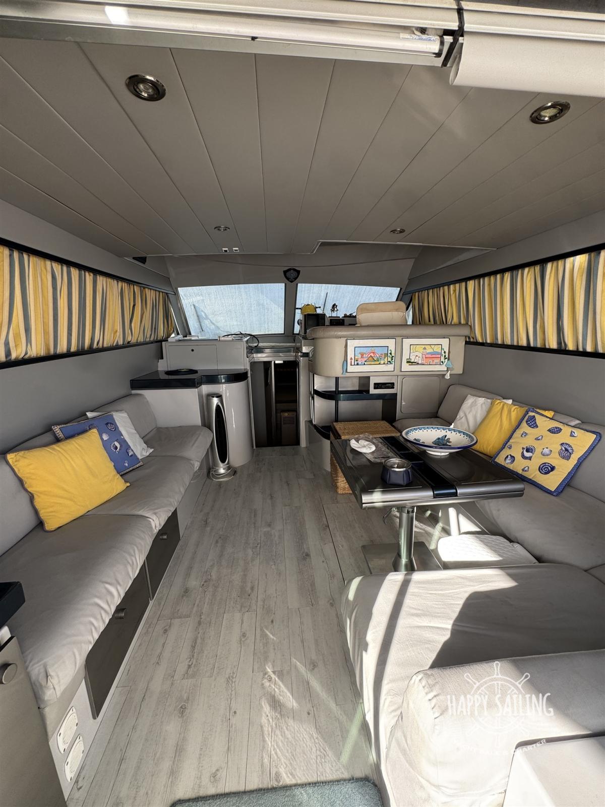 ferretti yachts Altura 39