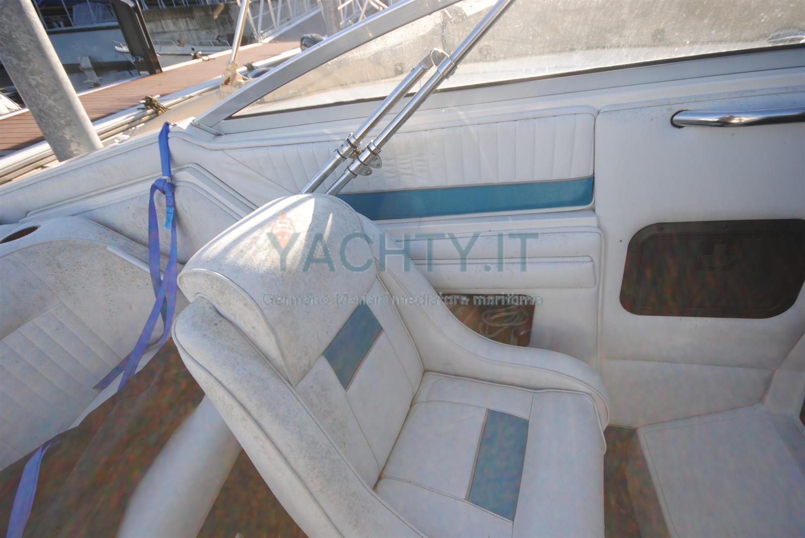 celebrity boats 240