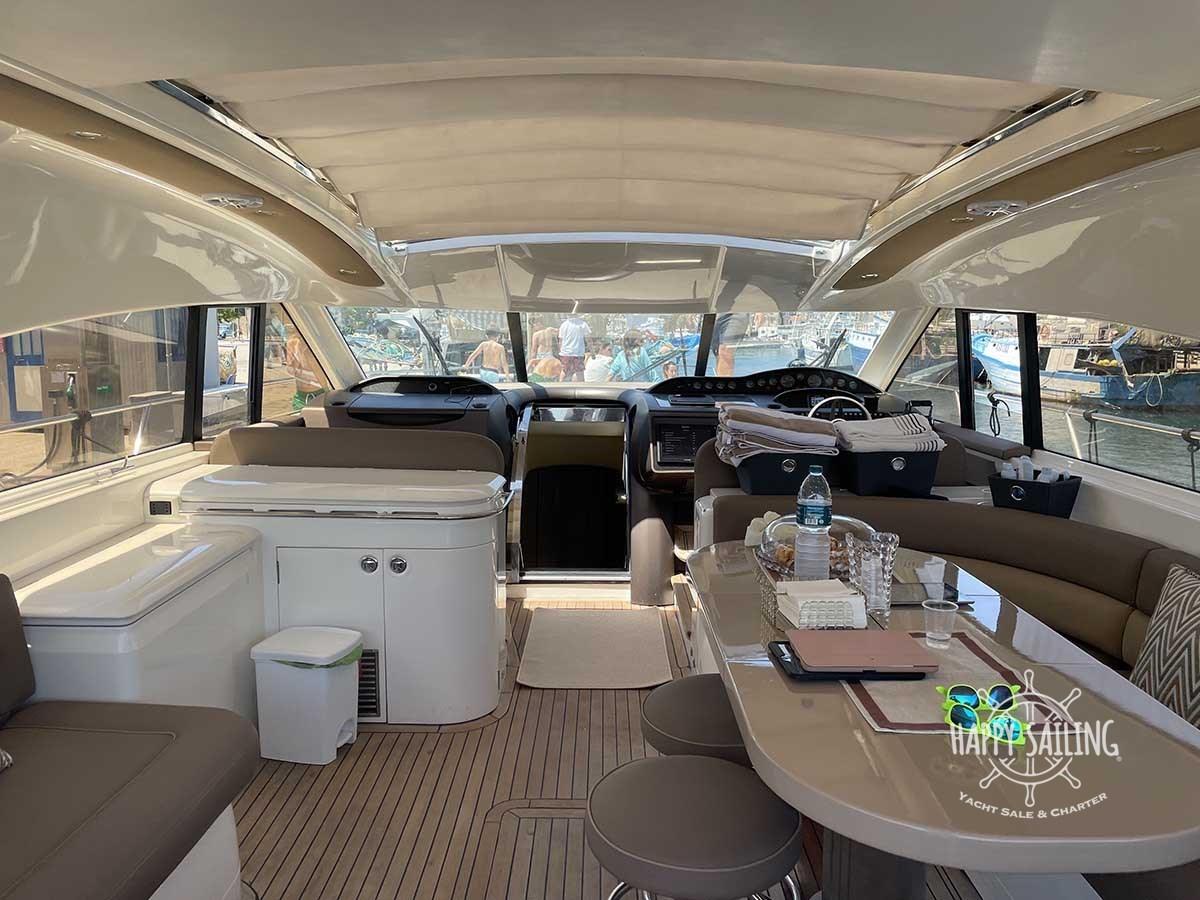 princess yachts V 65 ht
