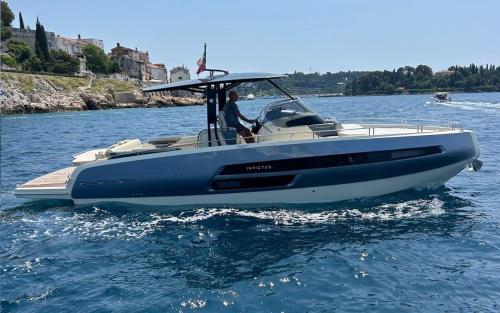 Invictus gt370