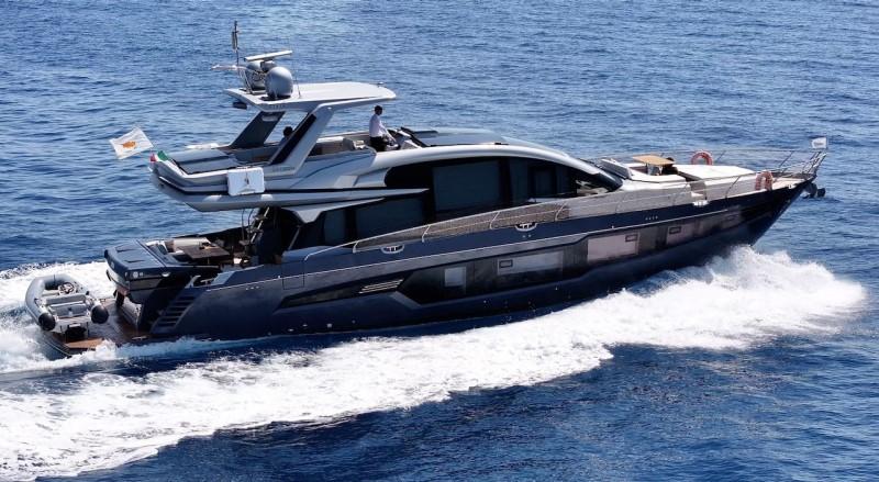 galeon yacht Galeon 700 skydeck