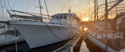 Feadship 18.50