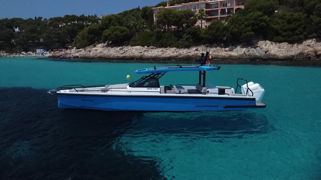 axopar 37 sun top brabus