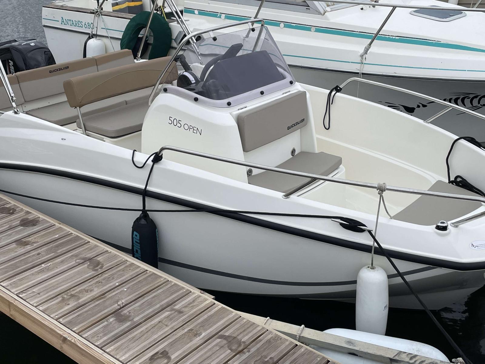 quicksilver Activ 505 open