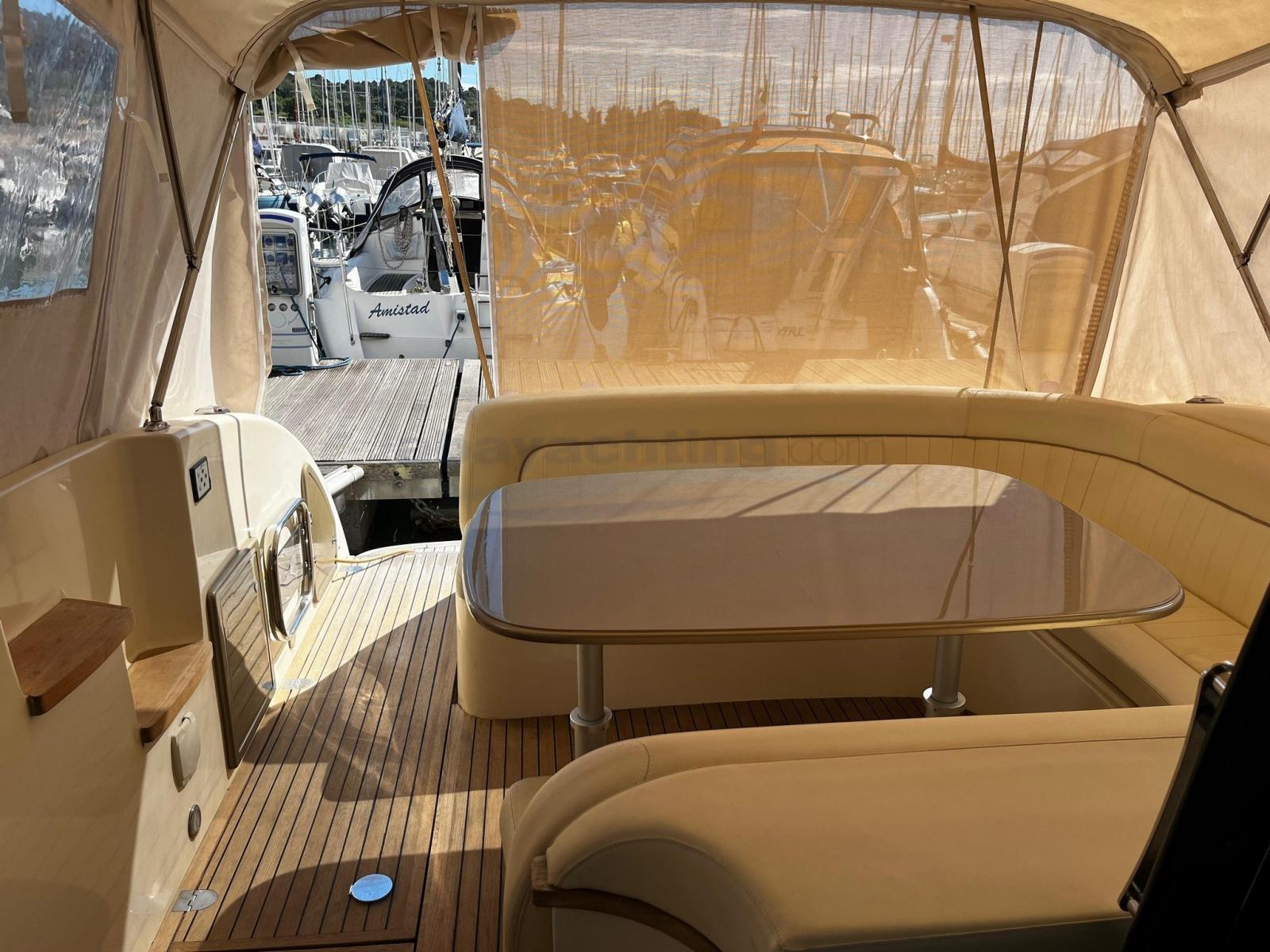 airon marine 4300 t-top