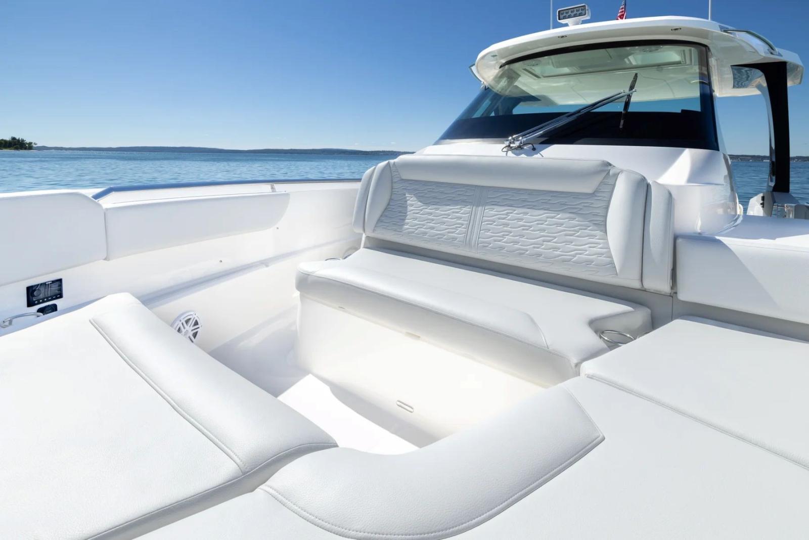 tiara yachts 35ls