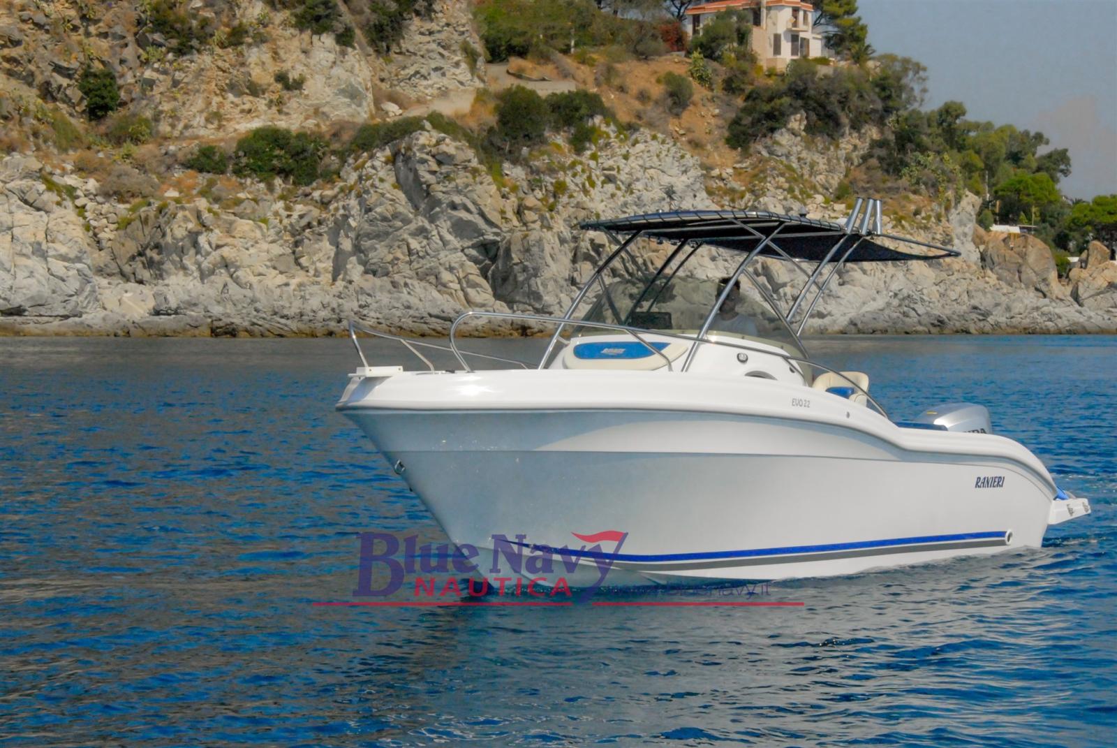 ranieri boat Evo 22 - cabinato di 6,75mt