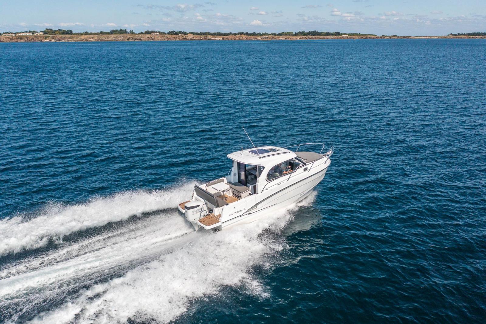 beneteau Antares 8 ob