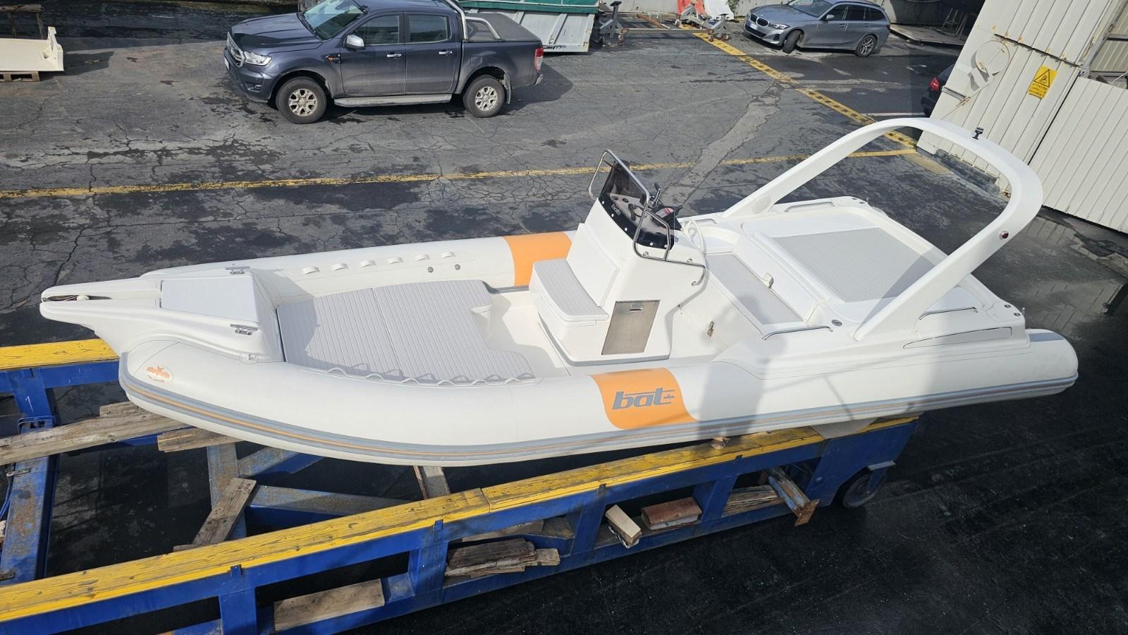 bat 745