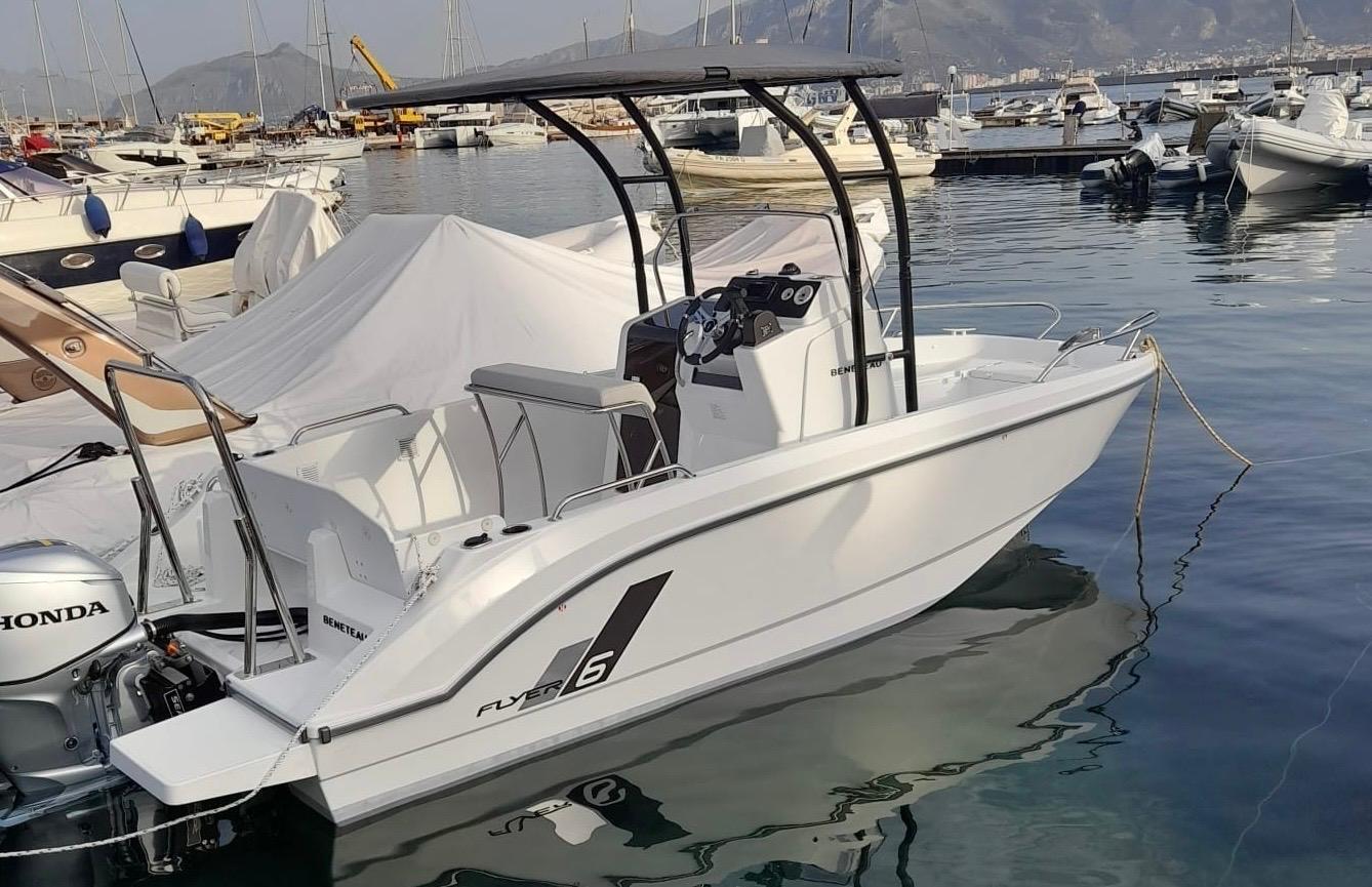 beneteau Flyer 6 space deck