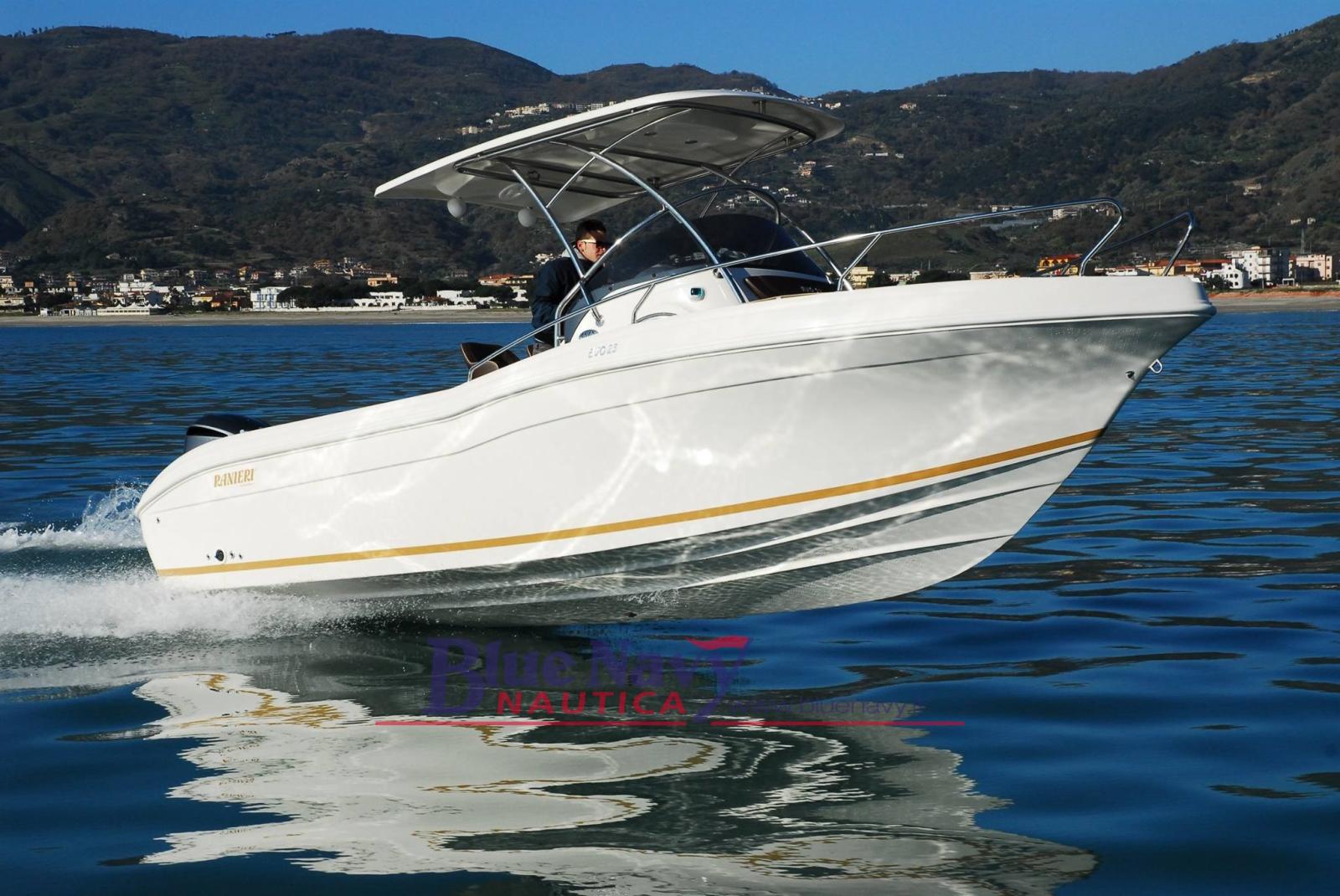 ranieri Evo 23 - barca di 7,3mt (2posti letto)