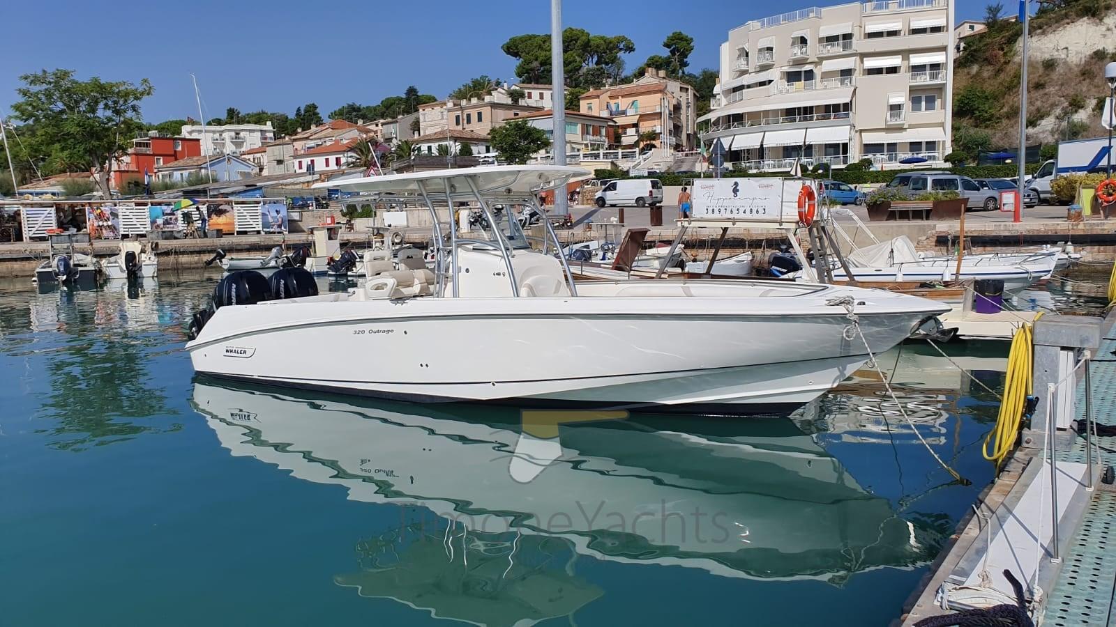 boston whaler Outrage 320