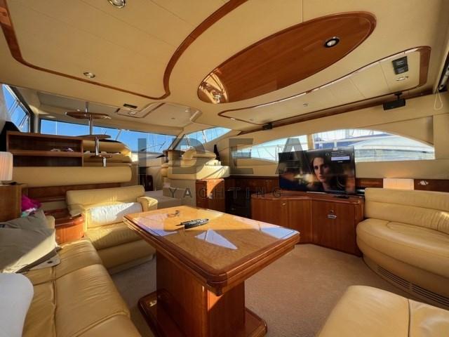ferretti yachts 590