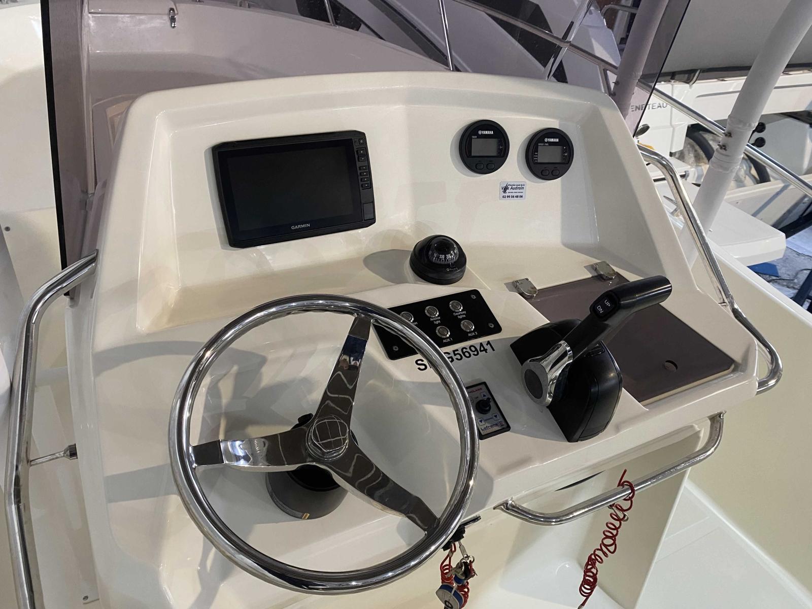 white shark 230 cc origin