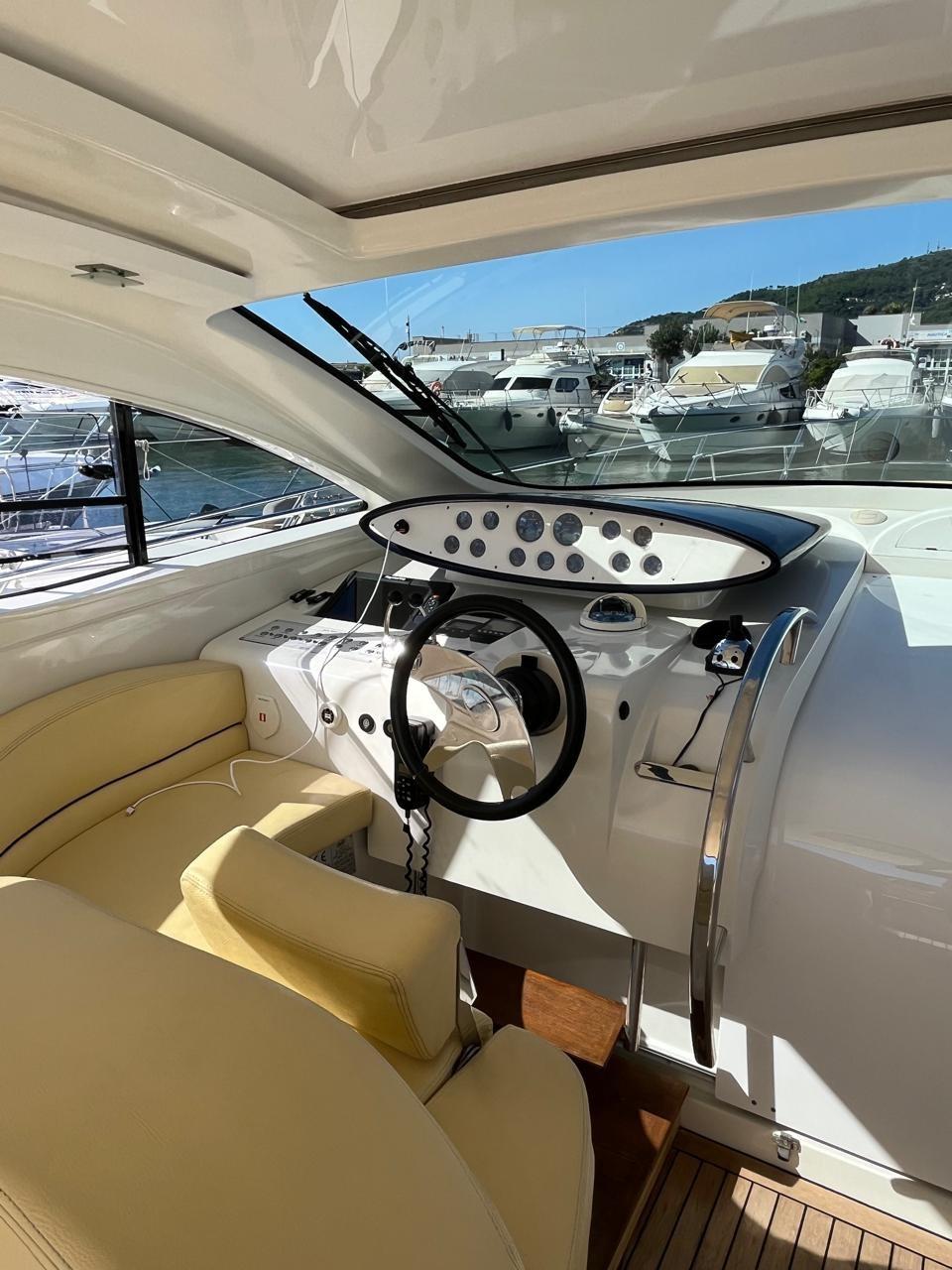 blu martin Sun top 13.90