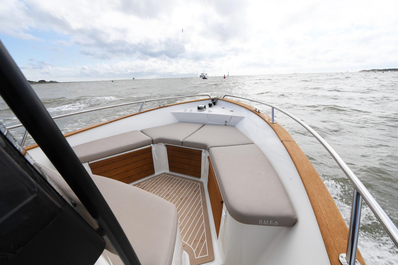 rhea marine 23 open v2
