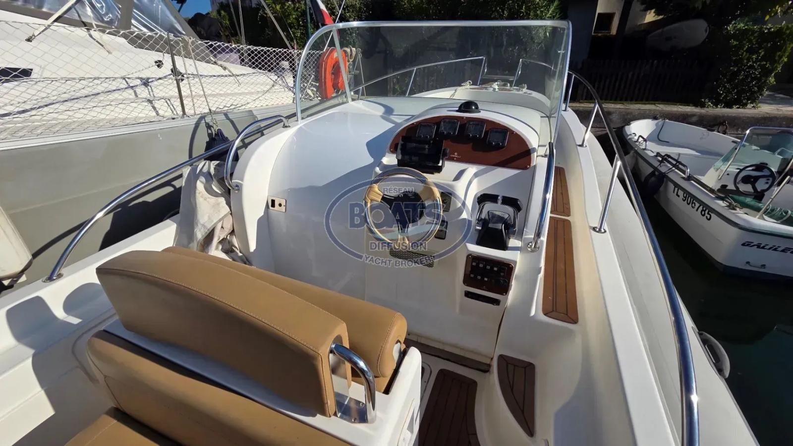 capelli Capelli tempest 900 wa