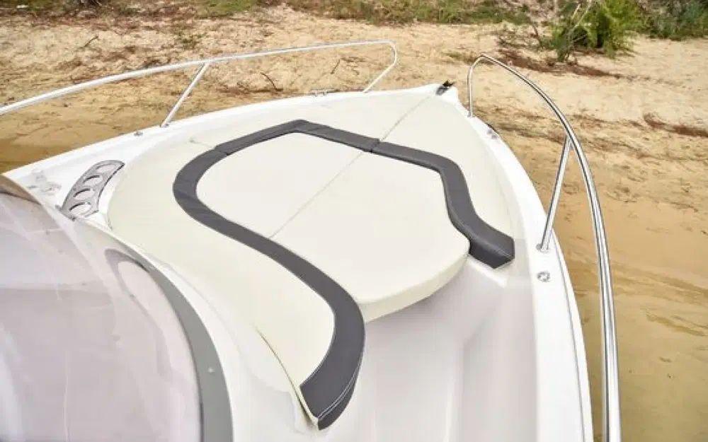 b2 marine Cap ferret 572