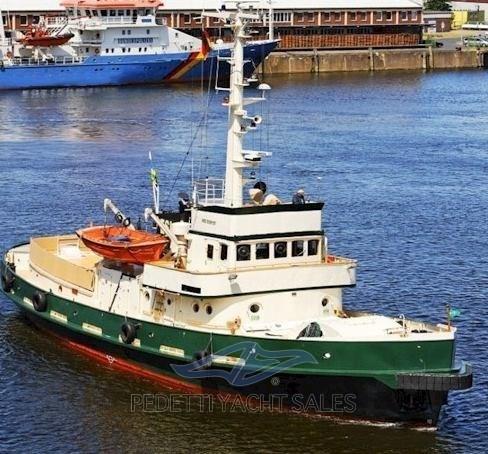 Tugboat hitzler