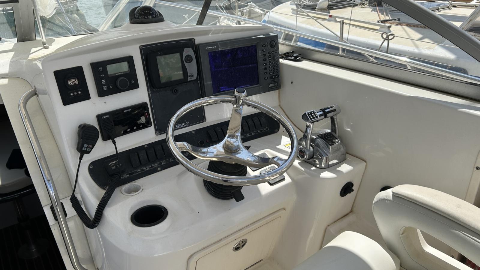boston whaler 305 conquest