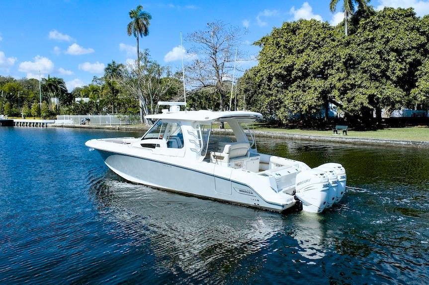 boston whaler 350 Realm