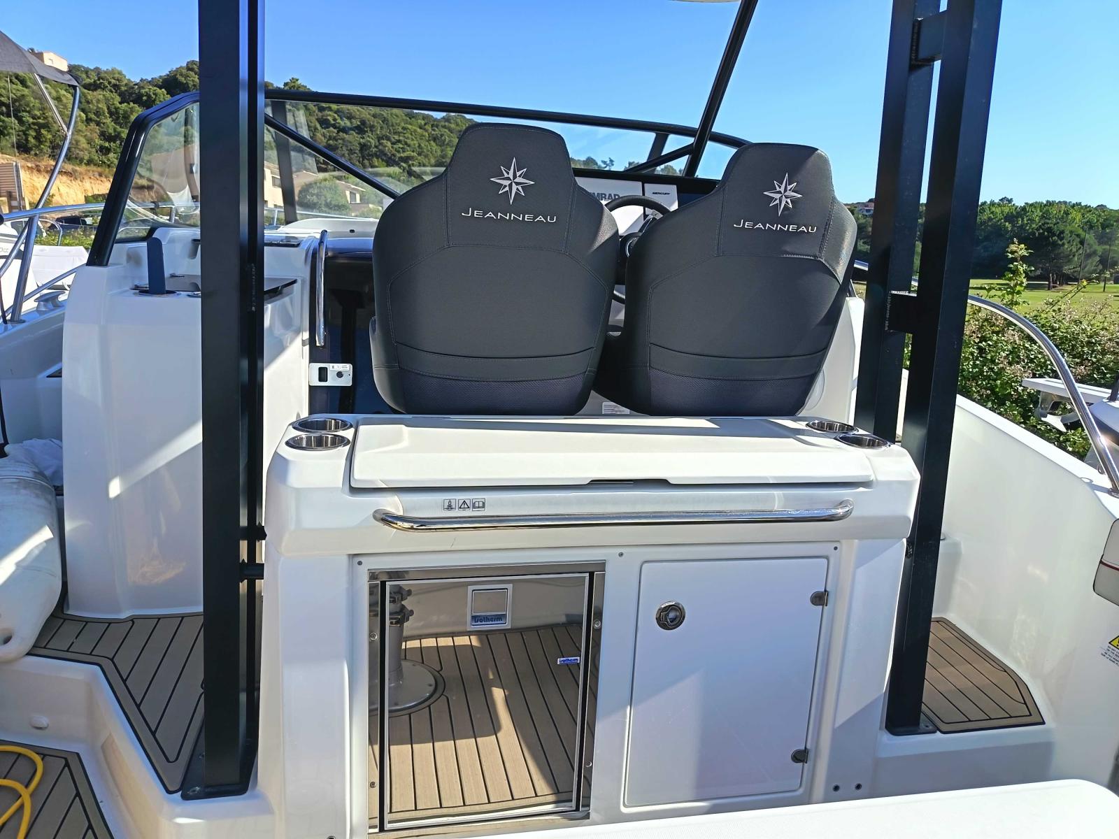 jeanneau Cap camarat 9.0 wa serie 2