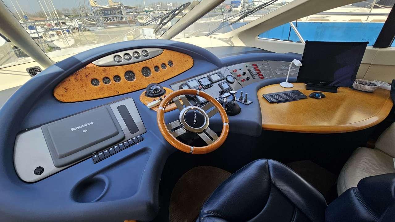 azimut 62 evolution
