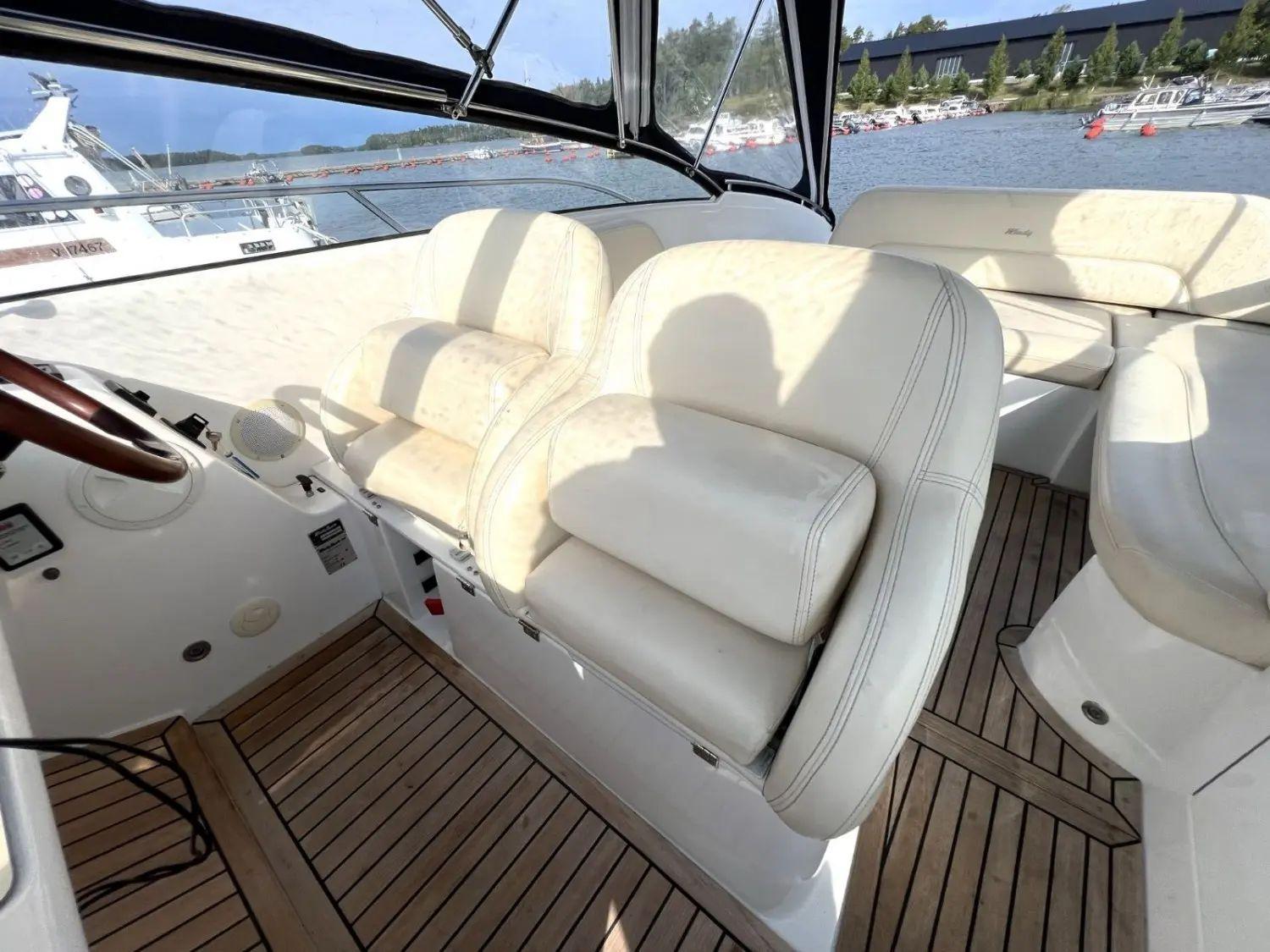 windy Windy 32 grand tornado