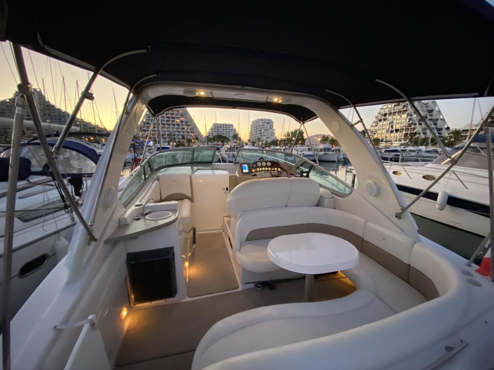 four winns 328 vista