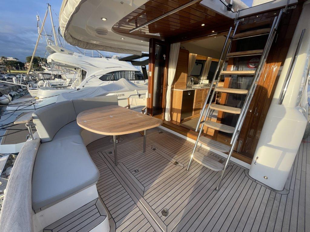 sasga yachts 42 fly