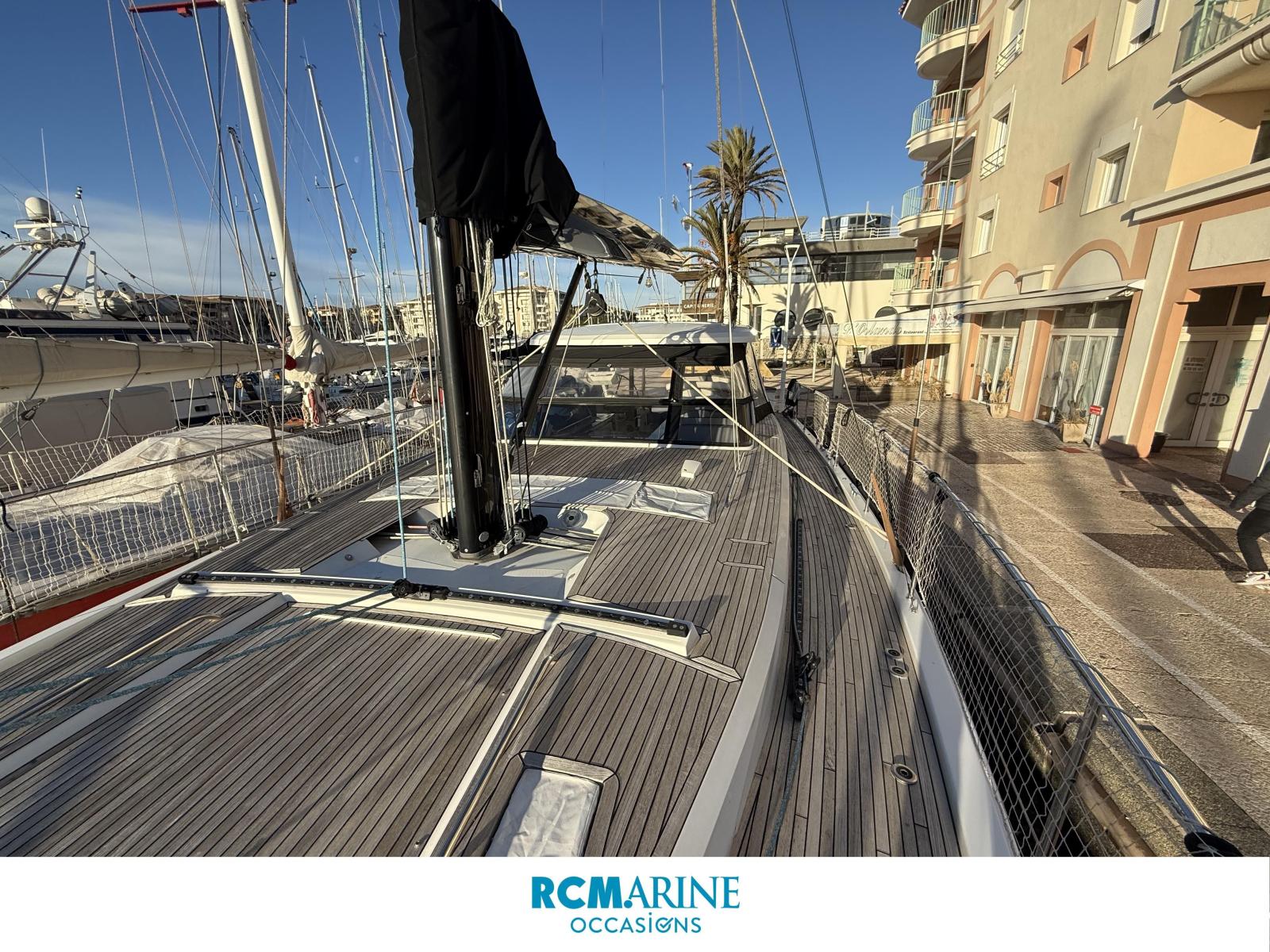 beneteau Oceanis yacht 62