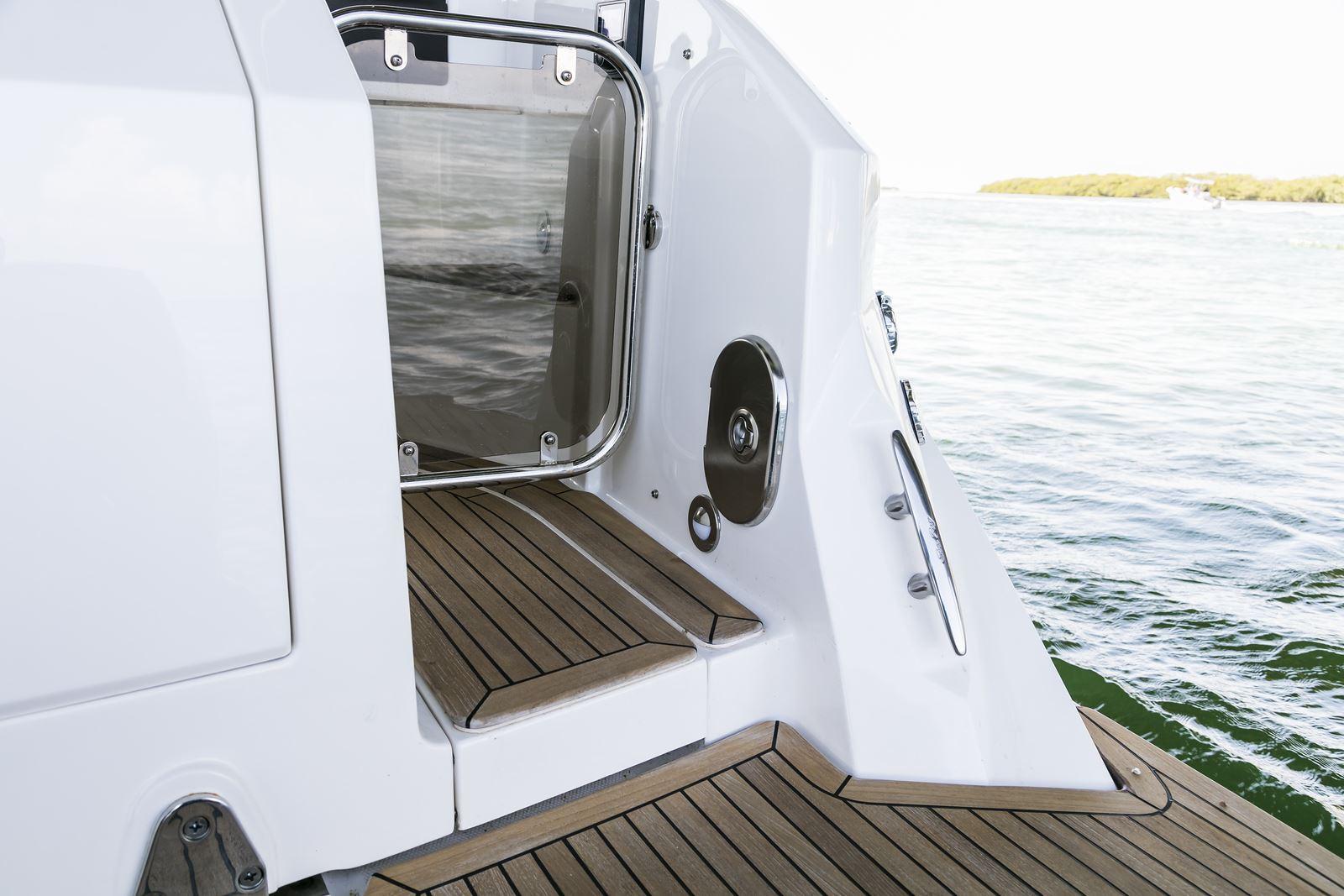 sea ray Sundancer 320 hors bord
