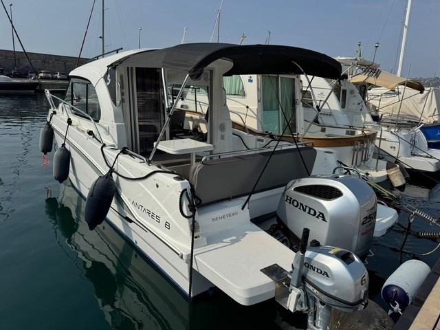 beneteau Antares 8