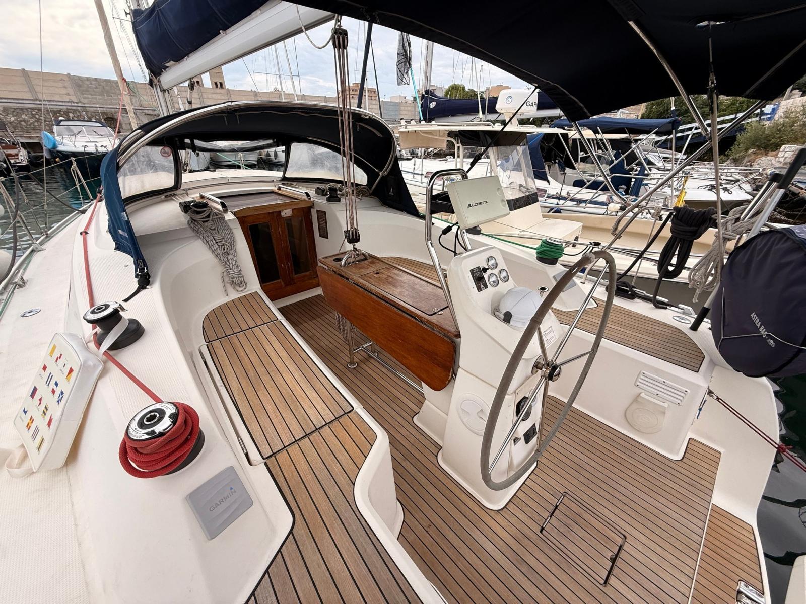 bavaria yachts 33 cruiser