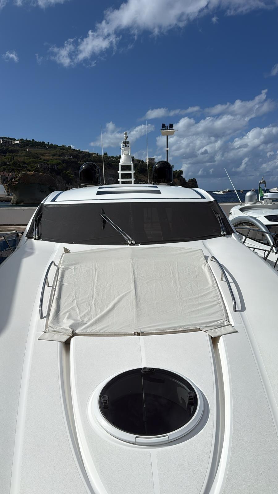 sunseeker Predator 62