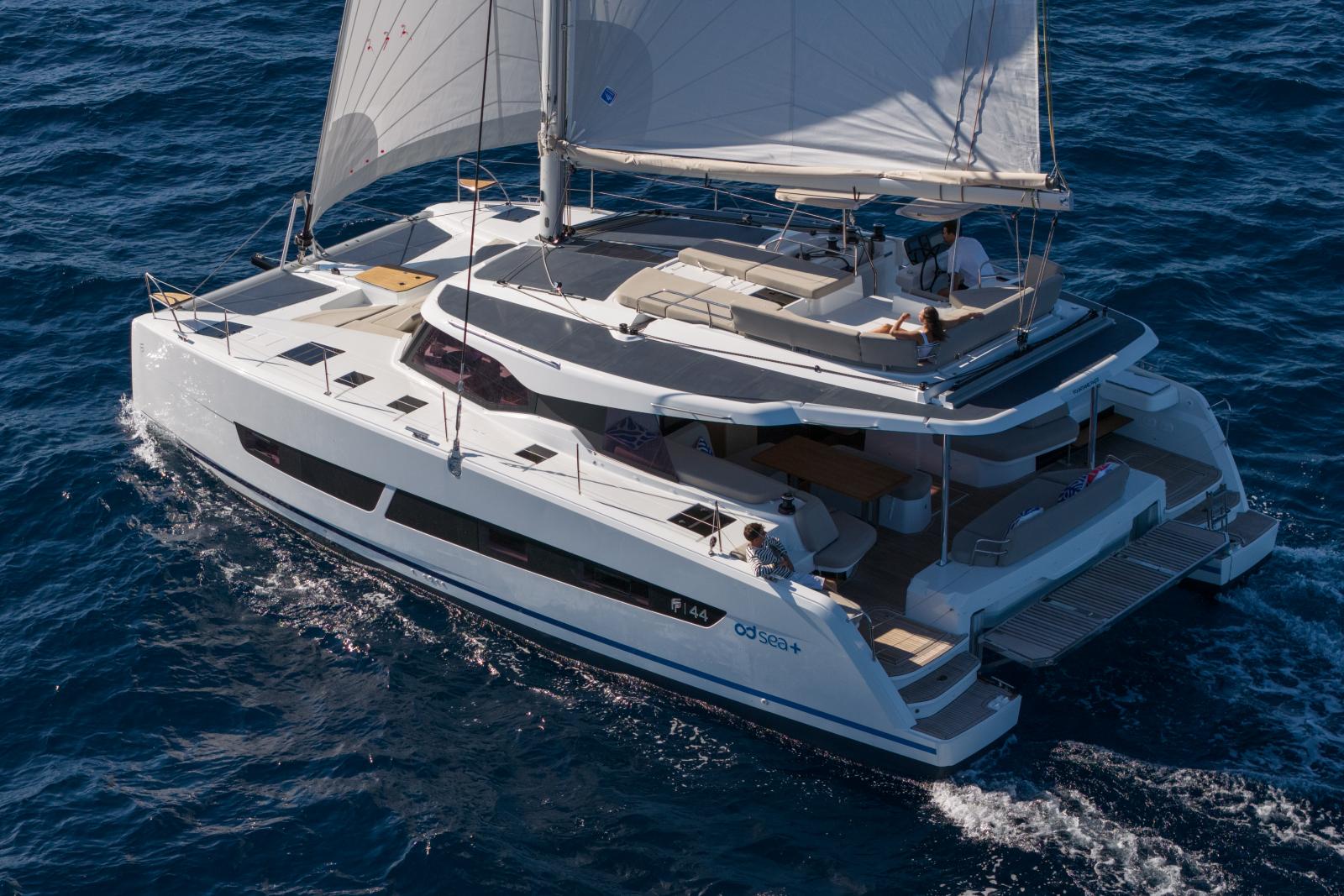 fountaine pajot New 44